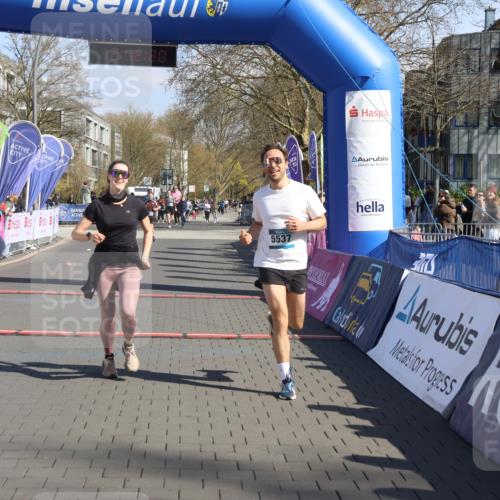 12.04.2026 - 45. Internationalen Wilhelmsburger Insellauf Strokosch-Dieckow http://msf.ph/oto/9467777 12.04.2026 11:02:18 Ziel 4612, 4019, 4326 meine-sportfotos.de