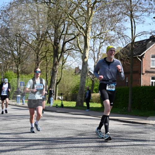 12.04.2026 - 45. Internationalen Wilhelmsburger Insellauf J. Mangold http://msf.ph/oto/9467793 12.04.2026 11:07:02 Ziel 3342, 3885, 2777, 4949, 4359, 2567, 2778, 5806, 3149, 3967, 4856, 3295 meine-sportfotos.de