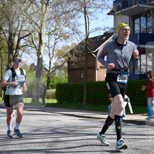 12.04.2026 - 45. Internationalen Wilhelmsburger Insellauf J. Mangold http://msf.ph/oto/9467807 12.04.2026 11:07:03 Ziel 3342, 3885, 2777, 4949, 4359, 2567, 2778, 5806, 3149, 3967, 3967, 4856, 3295 meine-sportfotos.de