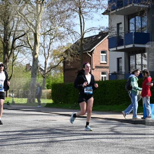 12.04.2026 - 45. Internationalen Wilhelmsburger Insellauf J. Mangold http://msf.ph/oto/9467827 12.04.2026 11:07:05 Ziel 3342, 3885, 2777, 4949, 4359, 2567, 2778, 5806, 3149, 3967, 4856, 4856, 3295, 2924 meine-sportfotos.de