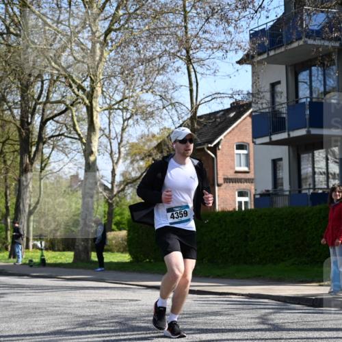 12.04.2026 - 45. Internationalen Wilhelmsburger Insellauf J. Mangold http://msf.ph/oto/9467844 12.04.2026 11:07:06 Ziel 3342, 3885, 2777, 4949, 4359, 2567, 2778, 5806, 3149, 3967, 4856, 3295, 2924 meine-sportfotos.de