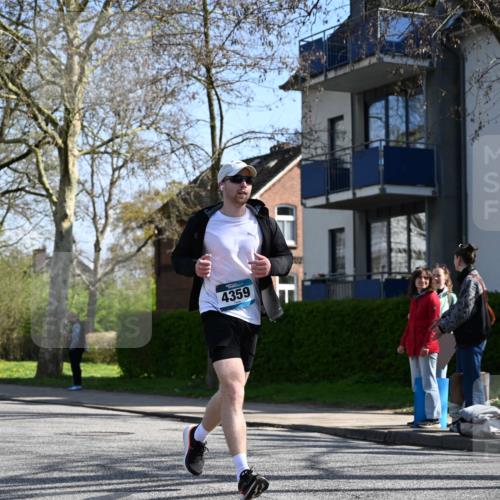 12.04.2026 - 45. Internationalen Wilhelmsburger Insellauf J. Mangold http://msf.ph/oto/9467847 12.04.2026 11:07:07 Ziel 3342, 3885, 2777, 4949, 4359, 2567, 2778, 5806, 3149, 3967, 4856, 3295, 2924 meine-sportfotos.de