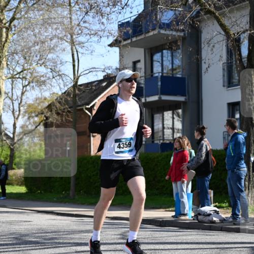 12.04.2026 - 45. Internationalen Wilhelmsburger Insellauf J. Mangold http://msf.ph/oto/9467851 12.04.2026 11:07:07 Ziel 3342, 3885, 2777, 4949, 4359, 2567, 2778, 5806, 3149, 3967, 4856, 3295, 2924 meine-sportfotos.de