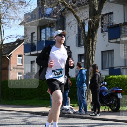 12.04.2026 - 45. Internationalen Wilhelmsburger Insellauf J. Mangold http://msf.ph/oto/9467858 12.04.2026 11:07:07 Ziel 3342, 3885, 2777, 4949, 4359, 2567, 2778, 5806, 3149, 3967, 4856, 3295, 2924 meine-sportfotos.de