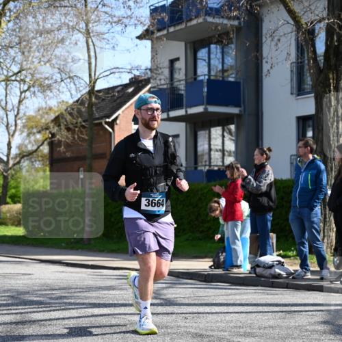 12.04.2026 - 45. Internationalen Wilhelmsburger Insellauf J. Mangold http://msf.ph/oto/9467906 12.04.2026 11:07:17 Ziel 3885, 2777, 4949, 4359, 2567, 2778, 5806, 3149, 3967, 4856, 4856, 3295, 2924, 2924, 2660 meine-sportfotos.de