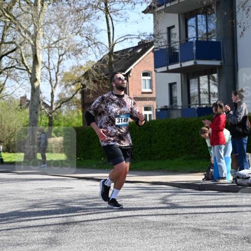 12.04.2026 - 45. Internationalen Wilhelmsburger Insellauf J. Mangold http://msf.ph/oto/9467935 12.04.2026 11:07:23 Ziel 2567, 2778, 5806, 3149, 3967, 4856, 3295, 2924, 2660, 2882, 2864 meine-sportfotos.de