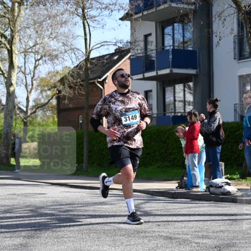 12.04.2026 - 45. Internationalen Wilhelmsburger Insellauf J. Mangold http://msf.ph/oto/9467940 12.04.2026 11:07:24 Ziel 2567, 2778, 5806, 3149, 3967, 4856, 3295, 2924, 2660, 2882, 2864 meine-sportfotos.de