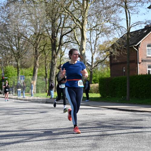 12.04.2026 - 45. Internationalen Wilhelmsburger Insellauf J. Mangold http://msf.ph/oto/9467971 12.04.2026 11:07:28 Ziel 2567, 2778, 5806, 3149, 3967, 4856, 3295, 2924, 2660, 2882, 2864, 3671 meine-sportfotos.de