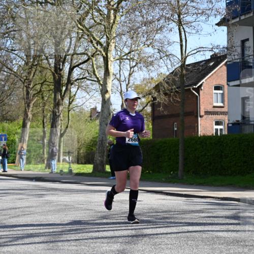 12.04.2026 - 45. Internationalen Wilhelmsburger Insellauf J. Mangold http://msf.ph/oto/9467999 12.04.2026 11:07:41 Ziel 4856, 3295, 2924, 2660, 2882, 2864, 3671, 4956, 3397, 2800, 4977, 3740 meine-sportfotos.de
