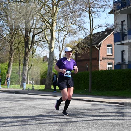12.04.2026 - 45. Internationalen Wilhelmsburger Insellauf J. Mangold http://msf.ph/oto/9468001 12.04.2026 11:07:41 Ziel 4856, 3295, 2924, 2660, 2882, 2864, 3671, 4956, 3397, 2800, 4977, 3740 meine-sportfotos.de