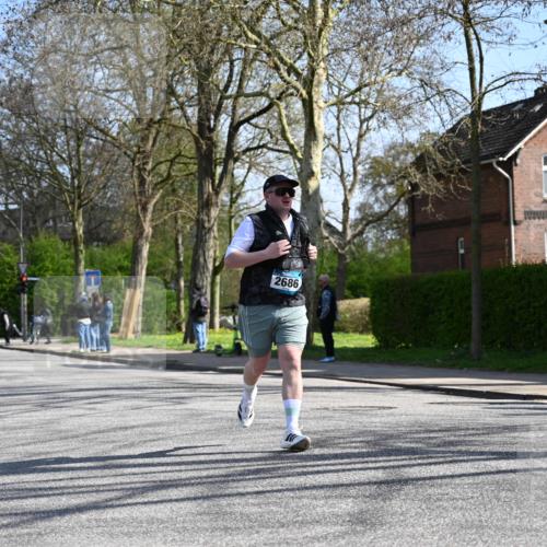 12.04.2026 - 45. Internationalen Wilhelmsburger Insellauf J. Mangold http://msf.ph/oto/9468109 12.04.2026 11:08:13 Ziel 3671, 4956, 3397, 2800, 4977, 3740, 2686, 4624, 3732, 4232, 3569, 5285, 0000, 2142 meine-sportfotos.de