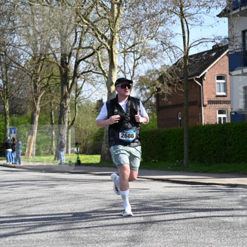 12.04.2026 - 45. Internationalen Wilhelmsburger Insellauf J. Mangold http://msf.ph/oto/9468116 12.04.2026 11:08:14 Ziel 3671, 4956, 3397, 2800, 4977, 3740, 2686, 4624, 3732, 4232, 3569, 5285, 0000, 2142, 4371 meine-sportfotos.de