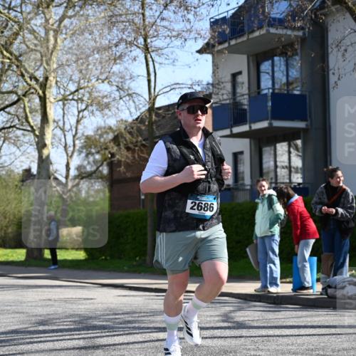 12.04.2026 - 45. Internationalen Wilhelmsburger Insellauf J. Mangold http://msf.ph/oto/9468129 12.04.2026 11:08:14 Ziel 3671, 4956, 3397, 2800, 4977, 3740, 2686, 4624, 3732, 4232, 3569, 5285, 0000, 2142, 4371 meine-sportfotos.de