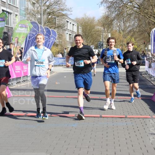 12.04.2026 - 45. Internationalen Wilhelmsburger Insellauf Strokosch-Dieckow http://msf.ph/oto/9468153 12.04.2026 11:19:10 Ziel 3633, 3096, 3421, 2322, 4148, 4147 meine-sportfotos.de
