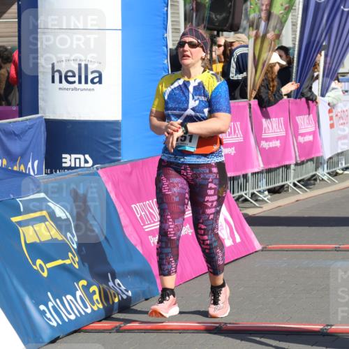 12.04.2026 - 45. Internationalen Wilhelmsburger Insellauf Strokosch-Dieckow http://msf.ph/oto/9468176 12.04.2026 11:19:21 Ziel 3104, 4151 meine-sportfotos.de