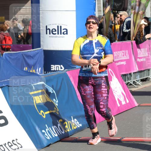 12.04.2026 - 45. Internationalen Wilhelmsburger Insellauf Strokosch-Dieckow http://msf.ph/oto/9468188 12.04.2026 11:19:22 Ziel 3104, 4151, 2960 meine-sportfotos.de