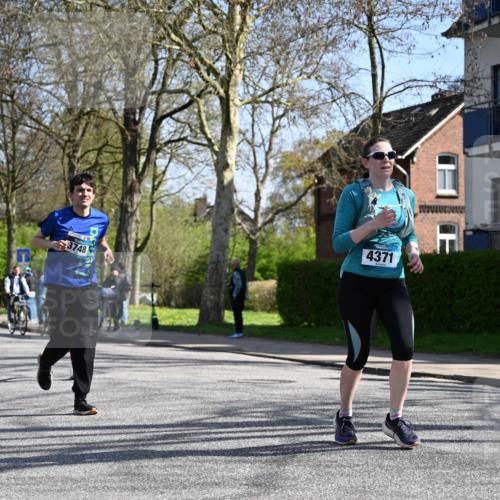 12.04.2026 - 45. Internationalen Wilhelmsburger Insellauf J. Mangold http://msf.ph/oto/9468201 12.04.2026 11:08:46 Ziel 4232, 3569, 5285, 0000, 2142, 4371, 3748, 3701, 2050, 4406, 3169, 2699, 3005, 5629, 2620, 2601, 4485, 3333 meine-sportfotos.de
