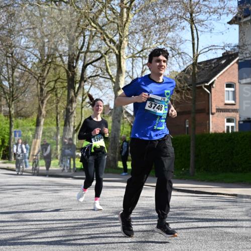 12.04.2026 - 45. Internationalen Wilhelmsburger Insellauf J. Mangold http://msf.ph/oto/9468218 12.04.2026 11:08:47 Ziel 3569, 5285, 0000, 2142, 4371, 3748, 3701, 2050, 4406, 3169, 2699, 3005, 5629, 2620, 2601, 4485, 3333 meine-sportfotos.de