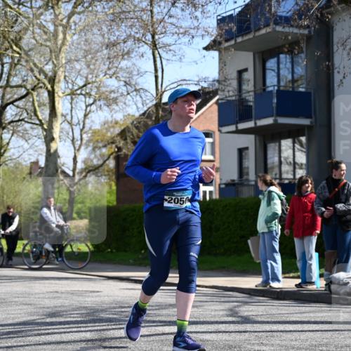 12.04.2026 - 45. Internationalen Wilhelmsburger Insellauf J. Mangold http://msf.ph/oto/9468238 12.04.2026 11:08:54 Ziel 0000, 2142, 4371, 3748, 3701, 2050, 4406, 3169, 2699, 3005, 5629, 2620, 2601, 4485, 3333, 2612, 3382, 4081, 3383, 2238 meine-sportfotos.de