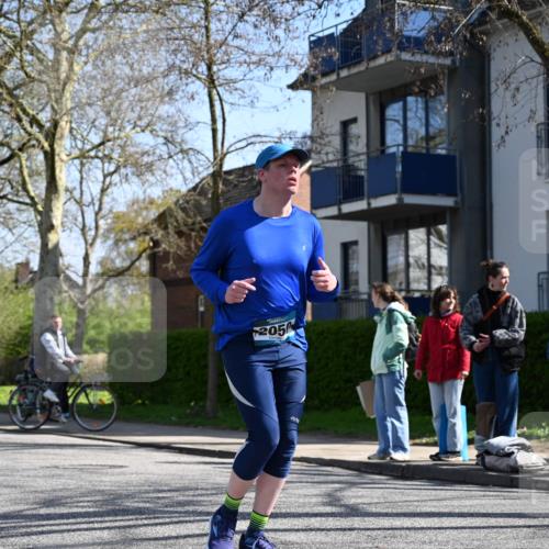12.04.2026 - 45. Internationalen Wilhelmsburger Insellauf J. Mangold http://msf.ph/oto/9468240 12.04.2026 11:08:54 Ziel 0000, 2142, 4371, 3748, 3701, 2050, 4406, 3169, 2699, 3005, 5629, 2620, 2601, 4485, 3333, 2612, 3382, 4081, 3383, 2238 meine-sportfotos.de