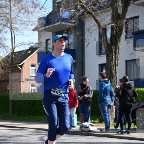 12.04.2026 - 45. Internationalen Wilhelmsburger Insellauf J. Mangold http://msf.ph/oto/9468245 12.04.2026 11:08:55 Ziel 0000, 2142, 4371, 3748, 3701, 2050, 4406, 3169, 2699, 3005, 5629, 2620, 2601, 2620, 2601, 4485, 3333, 2612, 3382, 4081, 3383, 2238 meine-sportfotos.de
