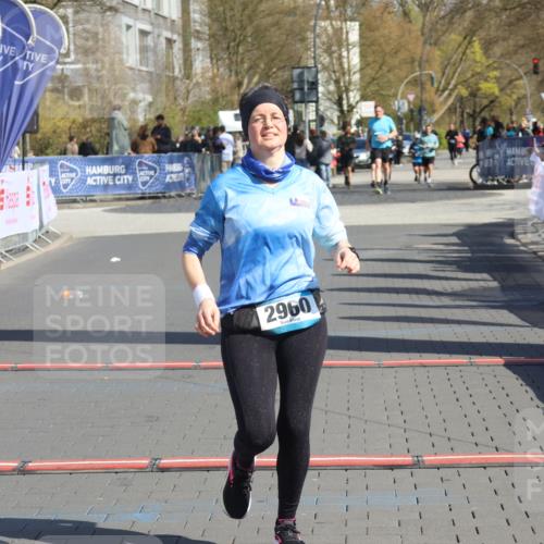 12.04.2026 - 45. Internationalen Wilhelmsburger Insellauf Strokosch-Dieckow http://msf.ph/oto/9468246 12.04.2026 11:19:27 Ziel 2960 meine-sportfotos.de