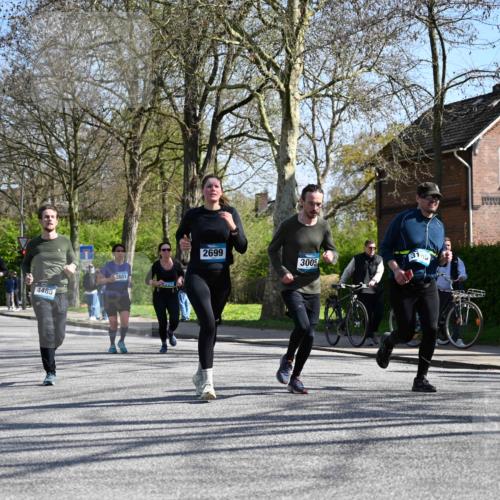12.04.2026 - 45. Internationalen Wilhelmsburger Insellauf J. Mangold http://msf.ph/oto/9468260 12.04.2026 11:08:59 Ziel 4371, 3748, 3701, 2050, 4406, 3169, 2699, 3005, 5629, 2620, 2601, 4485, 3333, 2612, 3382, 4081, 3383, 2238 meine-sportfotos.de