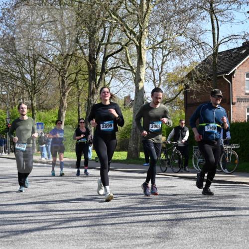 12.04.2026 - 45. Internationalen Wilhelmsburger Insellauf J. Mangold http://msf.ph/oto/9468261 12.04.2026 11:08:59 Ziel 4371, 3748, 3701, 2050, 4406, 3169, 2699, 3005, 5629, 2620, 2601, 4485, 3333, 2612, 3382, 4081, 3383, 2238 meine-sportfotos.de