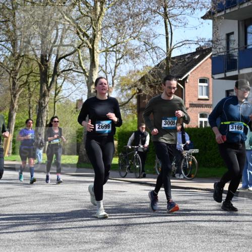 12.04.2026 - 45. Internationalen Wilhelmsburger Insellauf J. Mangold http://msf.ph/oto/9468273 12.04.2026 11:09:00 Ziel 4371, 3748, 3701, 2050, 4406, 3169, 2699, 3005, 5629, 2620, 2601, 4485, 3333, 2612, 3382, 4081, 3383, 2238 meine-sportfotos.de