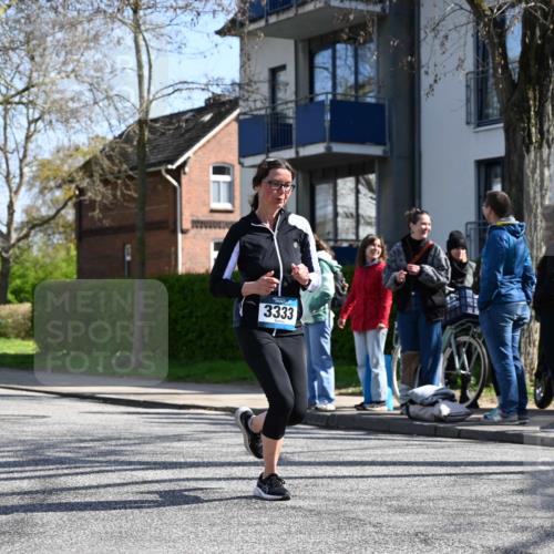 12.04.2026 - 45. Internationalen Wilhelmsburger Insellauf J. Mangold http://msf.ph/oto/9468315 12.04.2026 11:09:11 Ziel 4406, 3169, 2699, 3005, 5629, 2620, 2601, 4485, 3333, 2612, 3382, 4081, 3383, 2238, 2321, 5367 meine-sportfotos.de
