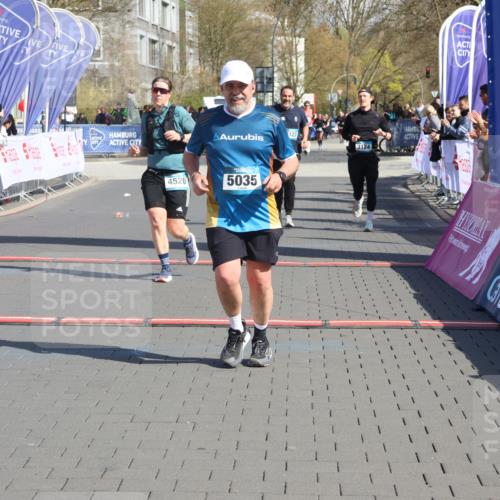 12.04.2026 - 45. Internationalen Wilhelmsburger Insellauf Strokosch-Dieckow http://msf.ph/oto/9468323 12.04.2026 11:19:53 Ziel 5035, 4520, 3124, 3123 meine-sportfotos.de
