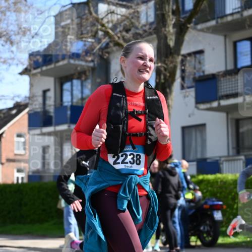 12.04.2026 - 45. Internationalen Wilhelmsburger Insellauf J. Mangold http://msf.ph/oto/9468367 12.04.2026 11:09:26 Ziel 4485, 3333, 2612, 3382, 4081, 3383, 2238, 2321, 5367, 3688, 3688, 4080, 3335, 3833, 4251 meine-sportfotos.de