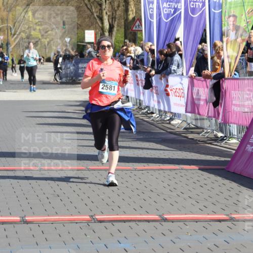 12.04.2026 - 45. Internationalen Wilhelmsburger Insellauf Strokosch-Dieckow http://msf.ph/oto/9468384 12.04.2026 11:20:04 Ziel 2581 meine-sportfotos.de