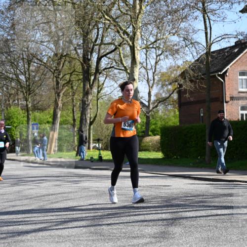 12.04.2026 - 45. Internationalen Wilhelmsburger Insellauf J. Mangold http://msf.ph/oto/9468389 12.04.2026 11:09:37 Ziel 2612, 3382, 4081, 3383, 2238, 2321, 5367, 3688, 4080, 3335, 3833, 4251, 3077, 5651, 5851, 2336 meine-sportfotos.de