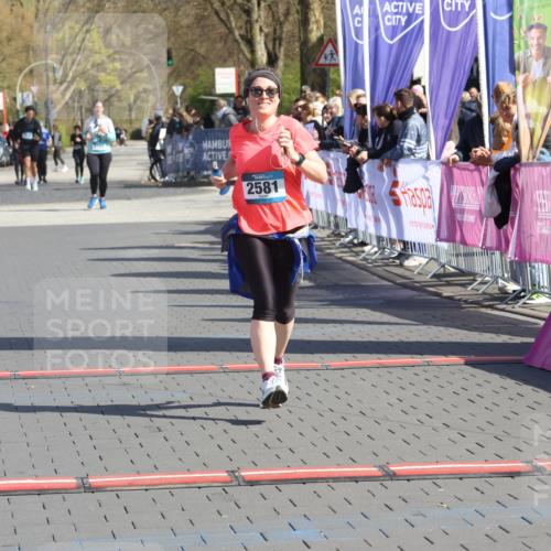 12.04.2026 - 45. Internationalen Wilhelmsburger Insellauf Strokosch-Dieckow http://msf.ph/oto/9468397 12.04.2026 11:20:04 Ziel 2581 meine-sportfotos.de