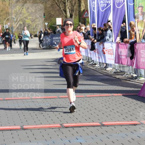 12.04.2026 - 45. Internationalen Wilhelmsburger Insellauf Strokosch-Dieckow http://msf.ph/oto/9468399 12.04.2026 11:20:04 Ziel 2581 meine-sportfotos.de
