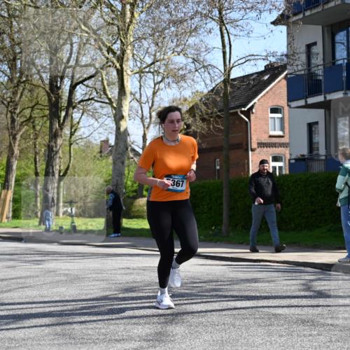 12.04.2026 - 45. Internationalen Wilhelmsburger Insellauf J. Mangold http://msf.ph/oto/9468400 12.04.2026 11:09:38 Ziel 2612, 3382, 4081, 3383, 2238, 2321, 5367, 3688, 3688, 4080, 3335, 3833, 4251, 3077, 5651, 5851, 2336, 2528 meine-sportfotos.de