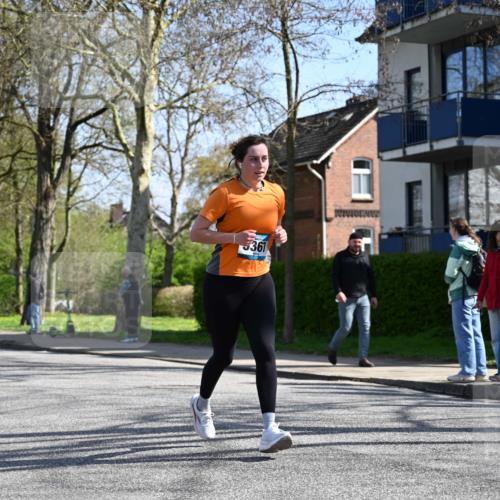 12.04.2026 - 45. Internationalen Wilhelmsburger Insellauf J. Mangold http://msf.ph/oto/9468402 12.04.2026 11:09:38 Ziel 2612, 3382, 4081, 3383, 2238, 2321, 5367, 3688, 3688, 4080, 3335, 3833, 4251, 3077, 5651, 5851, 2336, 2528 meine-sportfotos.de