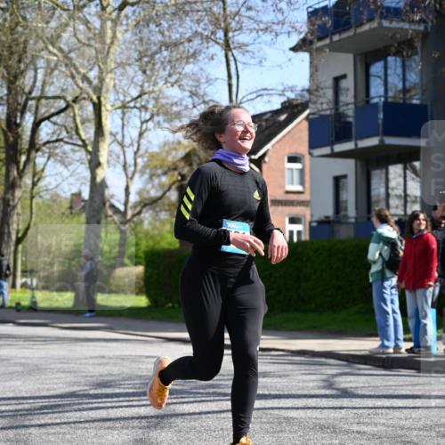 12.04.2026 - 45. Internationalen Wilhelmsburger Insellauf J. Mangold http://msf.ph/oto/9468418 12.04.2026 11:09:41 Ziel 3382, 4081, 3383, 2238, 2321, 5367, 3688, 4080, 3335, 3833, 4251, 3077, 5651, 5851, 2336, 2528, 3239 meine-sportfotos.de