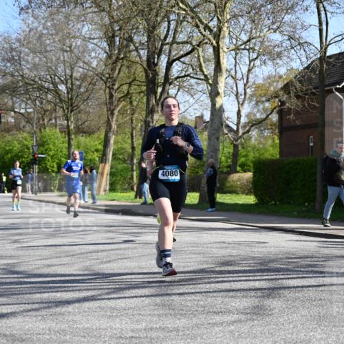 12.04.2026 - 45. Internationalen Wilhelmsburger Insellauf J. Mangold http://msf.ph/oto/9468422 12.04.2026 11:09:52 Ziel 2321, 5367, 3688, 4080, 3335, 3833, 4251, 3077, 5651, 5651, 5851, 2336, 2528, 3239, 2859, 2811, 2346 meine-sportfotos.de