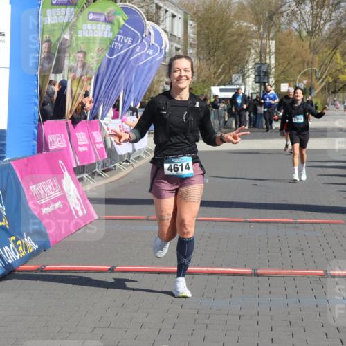 12.04.2026 - 45. Internationalen Wilhelmsburger Insellauf Strokosch-Dieckow http://msf.ph/oto/9468436 12.04.2026 11:20:15 Ziel 2788, 4614 meine-sportfotos.de