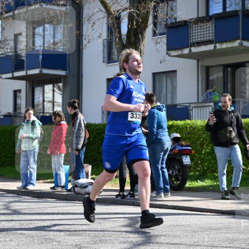 12.04.2026 - 45. Internationalen Wilhelmsburger Insellauf J. Mangold http://msf.ph/oto/9468451 12.04.2026 11:09:58 Ziel 3688, 4080, 3335, 3833, 4251, 3077, 5651, 5851, 2336, 2528, 3239, 2859, 2811, 2346, 3884, 3847, 3832, 2199, 3715 meine-sportfotos.de