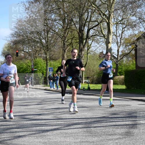 12.04.2026 - 45. Internationalen Wilhelmsburger Insellauf J. Mangold http://msf.ph/oto/9468462 12.04.2026 11:10:00 Ziel 3688, 4080, 3335, 3833, 4251, 3077, 5651, 5851, 2336, 2528, 3239, 2859, 2811, 2346, 3884, 3847, 3832, 2199, 3715, 2585, 4334 meine-sportfotos.de