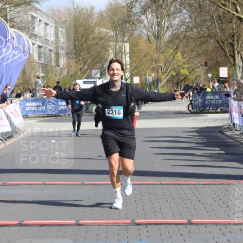 12.04.2026 - 45. Internationalen Wilhelmsburger Insellauf Strokosch-Dieckow http://msf.ph/oto/9468478 12.04.2026 11:20:20 Ziel 2318, 4058 meine-sportfotos.de