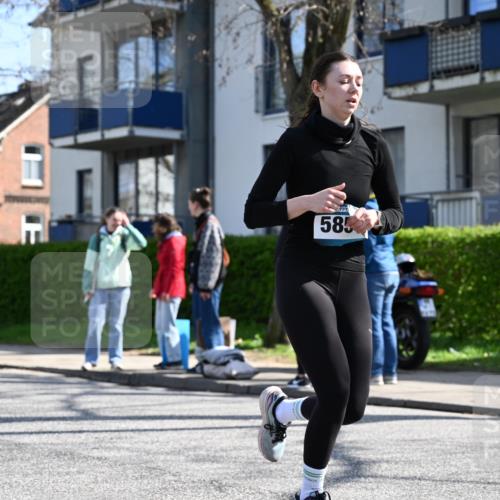 12.04.2026 - 45. Internationalen Wilhelmsburger Insellauf J. Mangold http://msf.ph/oto/9468484 12.04.2026 11:10:03 Ziel 3688, 4080, 3335, 3833, 4251, 3077, 5651, 5851, 2336, 2528, 3239, 2859, 2811, 2346, 2346, 3884, 3847, 3832, 2199, 3715, 2585, 4334, 3507 meine-sportfotos.de
