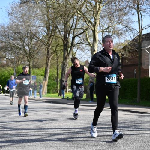 12.04.2026 - 45. Internationalen Wilhelmsburger Insellauf J. Mangold http://msf.ph/oto/9468539 12.04.2026 11:10:20 Ziel 2336, 2528, 3239, 2859, 2811, 2346, 3884, 3847, 3832, 2199, 3715, 2585, 4334, 3507, 3913, 2208, 2539, 2513, 2590, 2576 meine-sportfotos.de