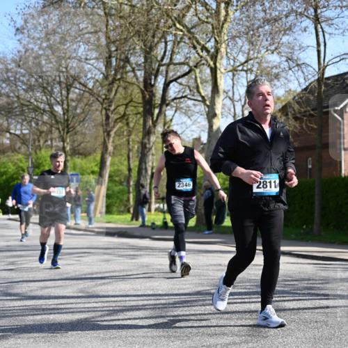 12.04.2026 - 45. Internationalen Wilhelmsburger Insellauf J. Mangold http://msf.ph/oto/9468541 12.04.2026 11:10:20 Ziel 2336, 2528, 3239, 2859, 2811, 2346, 3884, 3847, 3832, 2199, 3715, 2585, 4334, 3507, 3913, 2208, 2539, 2513, 2590, 2576 meine-sportfotos.de
