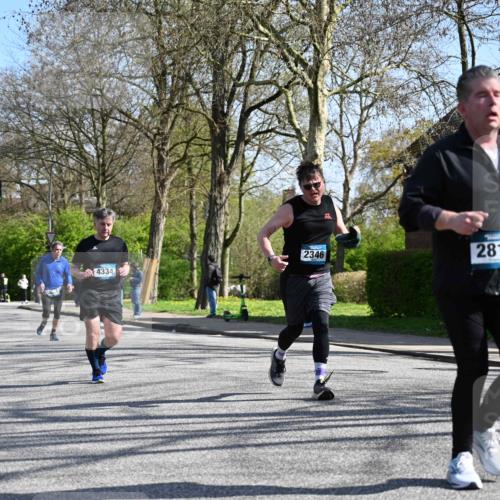 12.04.2026 - 45. Internationalen Wilhelmsburger Insellauf J. Mangold http://msf.ph/oto/9468547 12.04.2026 11:10:21 Ziel 2336, 2528, 3239, 2859, 2811, 2346, 3884, 3847, 3832, 2199, 3715, 2585, 4334, 3507, 3913, 2208, 2539, 2513, 2590, 2576 meine-sportfotos.de