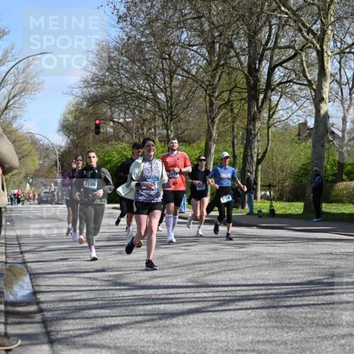12.04.2026 - 45. Internationalen Wilhelmsburger Insellauf J. Mangold http://msf.ph/oto/9468593 12.04.2026 11:10:30 Ziel 3239, 2859, 2811, 2346, 3884, 3847, 3832, 2199, 3715, 2585, 4334, 3507, 3913, 2208, 2539, 2513, 2539, 2513, 2590, 2576, 2320, 5616, 2548 meine-sportfotos.de