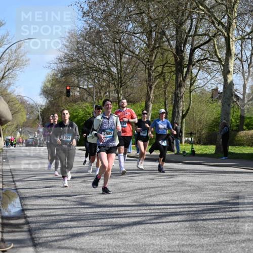 12.04.2026 - 45. Internationalen Wilhelmsburger Insellauf J. Mangold http://msf.ph/oto/9468594 12.04.2026 11:10:30 Ziel 3239, 2859, 2811, 2346, 3884, 3847, 3832, 2199, 3715, 2585, 4334, 3507, 3913, 2208, 2539, 2513, 2539, 2513, 2590, 2576, 2320, 5616, 2548 meine-sportfotos.de